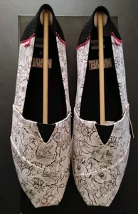 Herren Toms + Marvel Collab Concept Sketch Kunstdruck Slipper Schuhe Herren 11 - Bild 1 von 8
