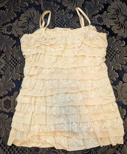 Bailey 44 Lace Ruffle Strap Top Size Medium Stretch Ivory Beige - Picture 1 of 11