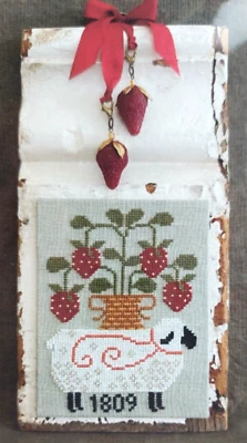 ТАБЛИЦА ВЫШИВОК КРЕСТИКОМ КЛУБНИКА ОВЦА ТЕРЕЗА КОГУТ - Изображение 1 из 3