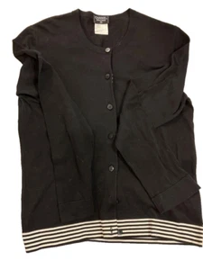 Conjunto Cárdigan Chanel 98 Talla 44 Viene con Camisetas Usado - Imagen 1 de 9