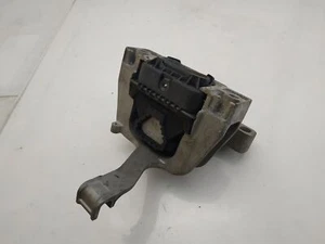 SKODA OCTAVIA III 5E3 Right Side Engine Mount 5Q0199262BH 2015 - Picture 1 of 6