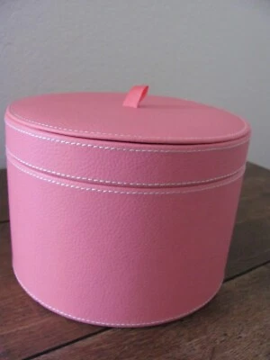 1950s Pink Cosmetic Box with White Stitching and Attached Lid - Image 1 of 4