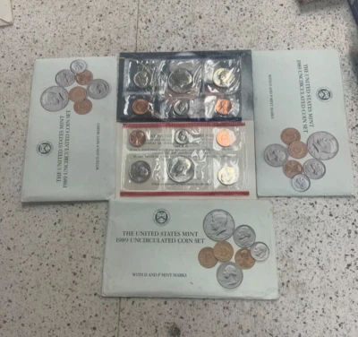 Lot of 3 1989 US Mint Uncirculated Coin Set 36 Total Coins - Image 1 of 3