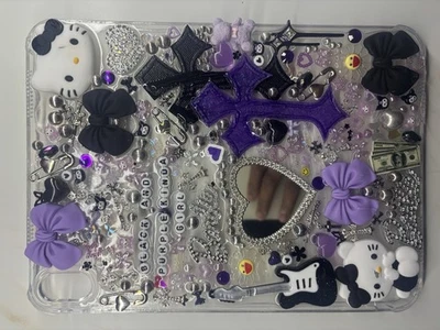 Accesorio para estuche chatarra Hello Kitty negro y púrpura para iPad Foto 1 de 3