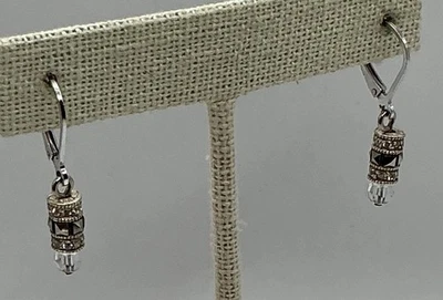 Pendientes colgantes de barril de plata de ley 925 con marcasita y cristales de 1" de largo Foto 1 de 4