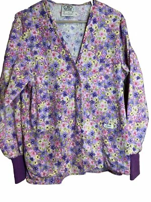 Crest Cotton Women’s/Nurse’s Long Sleeve Scrub Shirt Size Small - Image 1 of 4