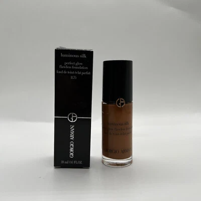 Giorgio Armani Luminous Silk Perfect Glow Flawless Foundation - 11.75- 0.6oz - Image 1 of 2