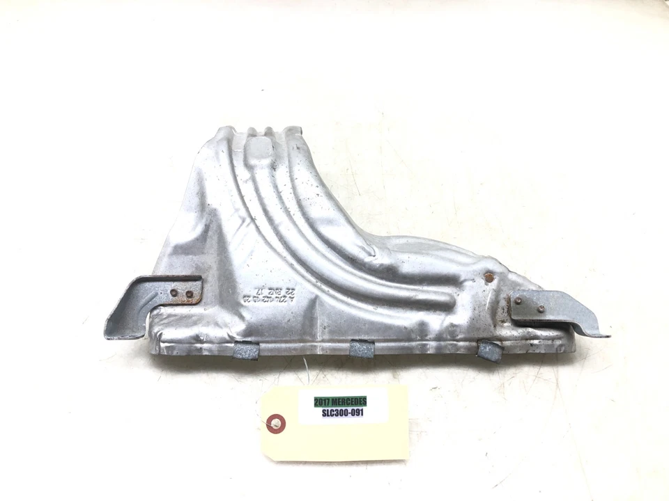 Mercedes SLK C E METRIS SPRINTER 2016-2023 2,0 L colector de escape escudo térmico OEM Foto 1 de 4