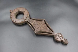 Adorno de madera afgano vintage para el mal de ojo, adorno tribal amuleto de madera Kuchi, - Imagen 1 de 9