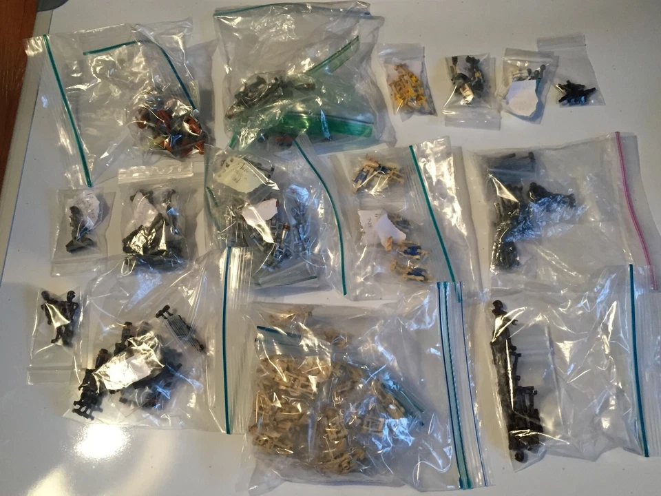 LEGO STAR WARS- BATTLE DROIDS- YOU PICK  FROM LIST- CHOOSE MINIFIG - Image 1 of 1