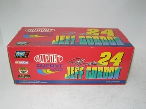 1/18 CHEVY #24 DUPONT/JEFF GORDON MONTE CARLO DIECAST RACE CAR NIB 1999 - Picture 1 of 6