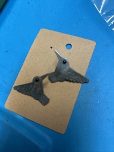 JJ Jonette Jewelry Silver Pewter Sweet HUMMINGBIRD Earrings SIGNED - Picture 1 of 2
