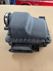 1994-96 Buick Roadmaster / Chevrolet Impala Intake Air Cleaner.  - Picture 1 of 11