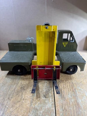 nylint guided missile carrier. 1/16 Scale - Image 1 of 4