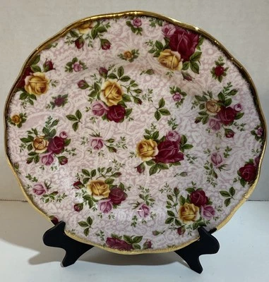 Royal Albert Old Country Roses - Soft Pink Lace - 8 in Salad Plate - Price Drop! - Image 1 of 2