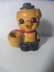 Vintage Keramik bemaltes Schwein mit Korb Zahnstocherhalter - Bild 1 von 7