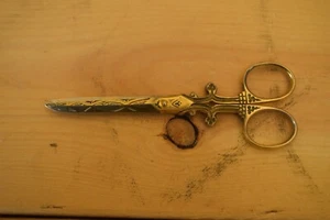 Vintage Toledo Mid Century Collectible Scissors Hand Etched Gold Sharp Edge 1930 - Picture 1 of 8