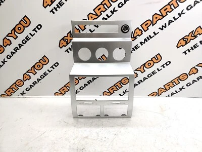 Dodge Nitro 2009 2,8 CRD radio frontal panel de aire acondicionado moldura envolvente fascia Foto 1 de 4