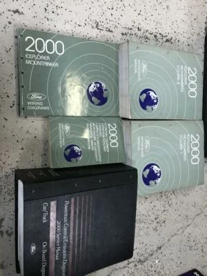 Ford Explorer 2000 y Mercury Mountaineer taller de servicio conjunto manual de reparación PCD EWD Foto 1 de 4