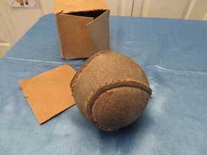 Vintage Original Outside Stitch 12 Inch SOFTBALL/ PLAYGROUND BALL No. 912 - Picture 1 of 4