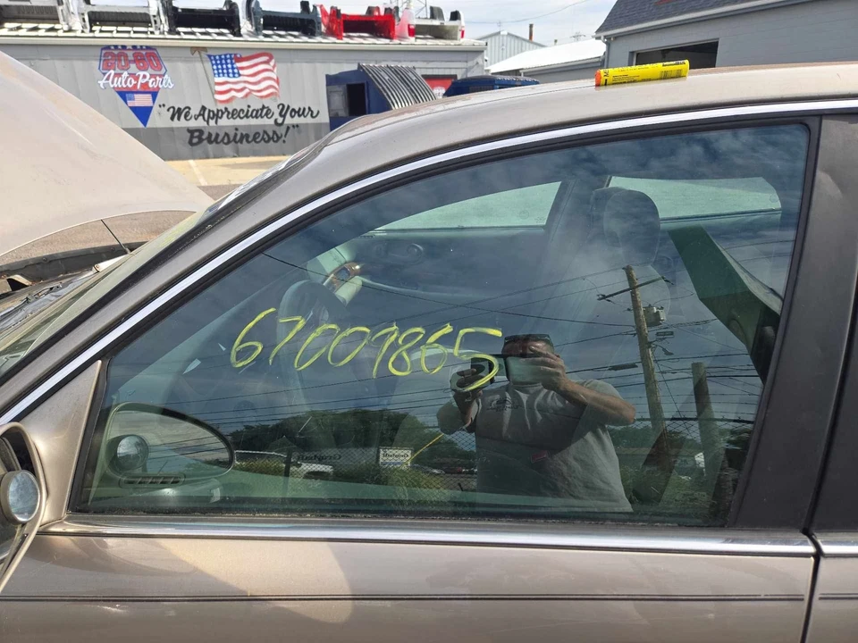 Front Door Glass/window BUICK LESABRE Left 00 01 02 03 04 05 - Image 1 of 1