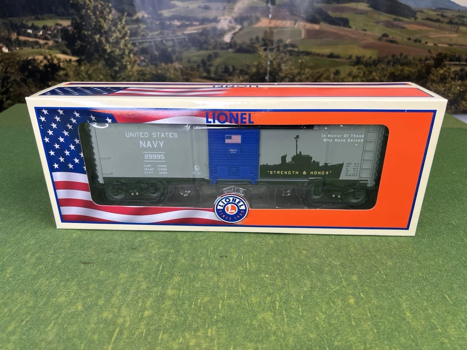 LIONEL USA NAVY BOXCAR 6-29995, 2014 MINT CONDITION IN BOX!!! SCARSE CAR !!! - Image 1 of 4
