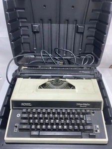 Vintage Office Master Royal ELECTRIC TYPEWRITER WITH CASE For Parts - Picture 1 of 4