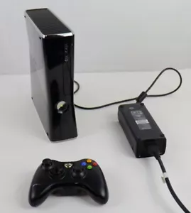 Xbox 360 S Slim Console 1439 250GB Video Game Console System TESTED w/ Games - Picture 1 of 6