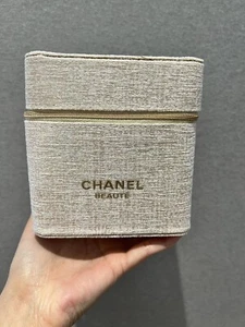 Chanel Vip Gift Beaute white & gold Makeup Box Case Travel Case Cosmetic