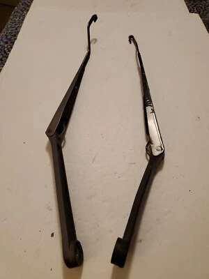 Nissan Altima 1993 1997 brazos limpiaparabrisas izquierdo y derecho OEM  Foto 1 de 4