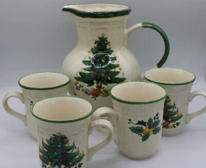 Vacaciones de temporada festiva Mikasa ~ 40 oz. Jarra y ~Juego de 4 tazas de café ~EB451 - Imagen 1 de 22