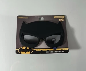 batman super hero boys sun glasses 100% UV protection FITS TODDLERS - Picture 1 of 2