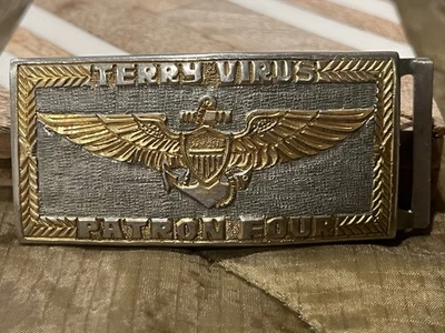 Hebilla de cinturón vintage USS PATRON FOUR de la Marina de los Estados Unidos - Hecho en Filipinas - Vietnam Foto 1 de 4