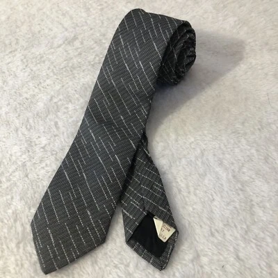 vintage MENS TIE ULTRA SKINNY 1.75” x 51” NEW WAVE Gray NECKTIE 1980s - Image 1 of 4