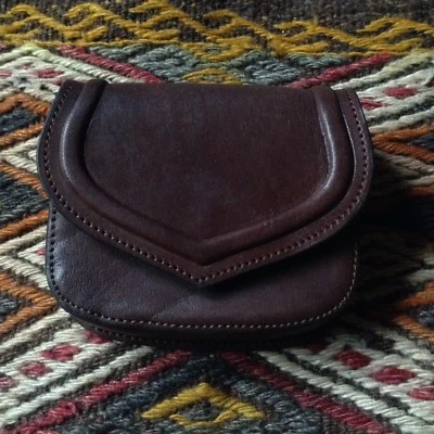 New leather hunter Rifle bullet case for belt hungarian Handmade Magnetic Lock - Image 1 of 4