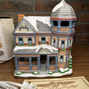 Lefton Colonial Christmas Village 1996 Potter House 10826,  by Jane Clambless - Picture 1 of 11