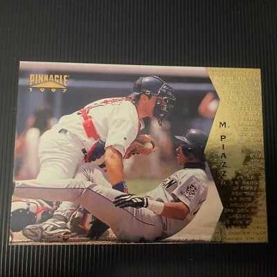 Mike Piazza 1997 Pinnacle #103 Los Angeles Dodgers Hall of Fame HOF - Image 1 of 2