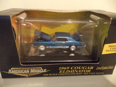 Coche fundido a presión American Muscle 32344 Blue 1969 Cougar Eliminator 2000 escala 1:64 Foto 1 de 4