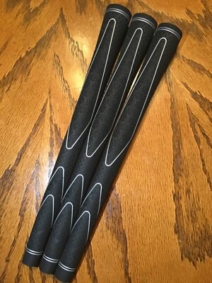 New Callaway Universal Golf Grips Standard Size (3 Grips Set). Free US Shipping.