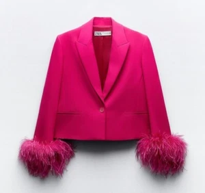 ZARA NEW WOMAN CROPPED BLAZER  FEATHERS JACKET NEON FUCHSIA PINK XL 7602/484 - Picture 1 of 3