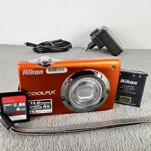 Nikon COOLPIX S3000 12.0MP 4x Zoom Digital Compact Camera Orange Digicam Set - Bild 1 von 18