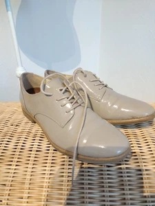 Hellbeige Farbiger Lackschuh Schnürschuh In Gr. 39 Neuw - Bild 1 von 2