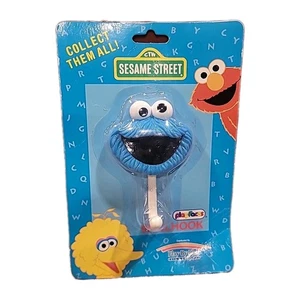 Sesamstraße Krümelmonster Kinderzimmer Wanddeko Muppets Kunststoff Handtuch Wandhaken - Bild 1 von 10