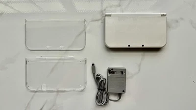 Novo Nintendo 3DS XL Fire Emblem - Edição Limitada IPS Inferior com Carregador + Estojo - Imagem 1 de 4