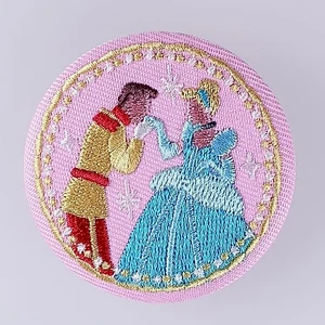Cinderella - Disney Characters Embroidery Can Badge From Japan - Imagen 1 de 4