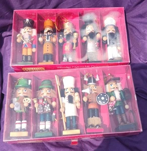 Nussknacker Soldaten aus Holz 5 Zoll groß 2 Sets 6ea Old World Style  - Bild 1 von 11