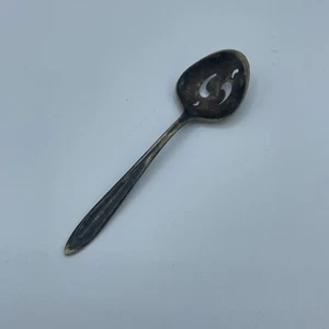 Meriden Silver Plate Co. versilberter Zucker-Sieblöffel, First Lady Muster - Bild 1 von 4