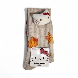 Neu mit Etikett Hello Kitty Crew-Socken 2er-Pack | Herbstblätter, khaki & elfenbeinfarben | schneller Versand - Bild 1 von 9