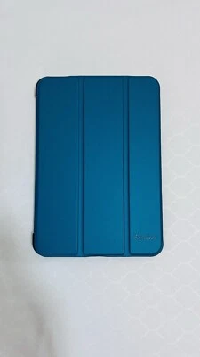 New green case for Apple's 9-inch iPad Mini - Image 1 of 4