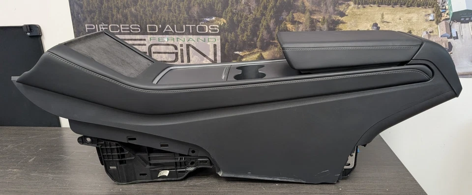 2021-2023 Tesla Model 3 Floor Center Console assembly w/wireless charger Foto 1 de 4